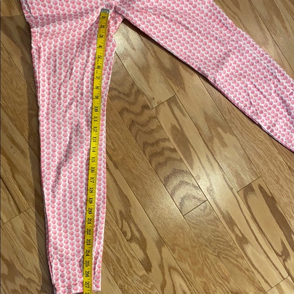 Vineyard Vines skinny jeans with pink seashells 0 - Picture 10 of 11